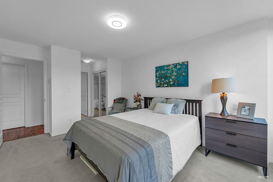 707 5639 Hampton Place