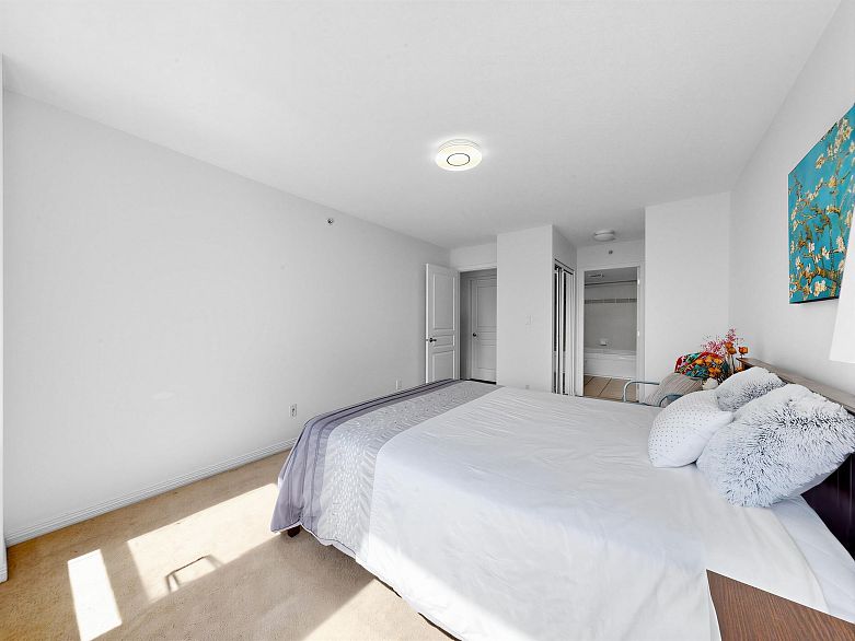707 5639 Hampton Place