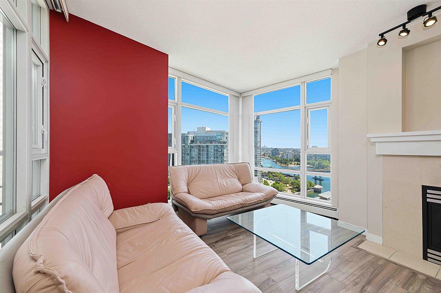 2303 1199 Marinaside Crescent