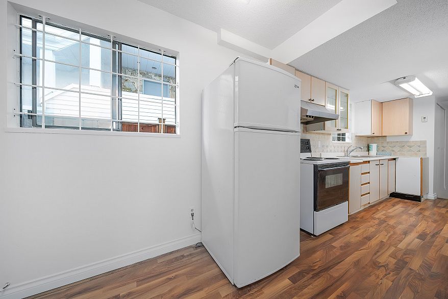 2275 Pandora Street