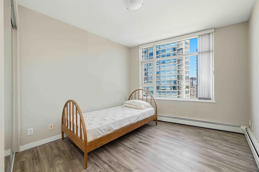 2303 1199 Marinaside Crescent