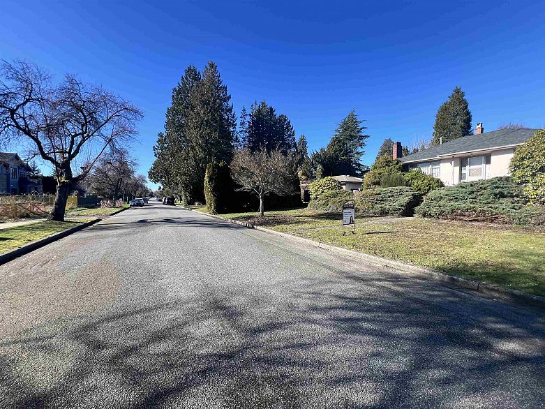 1315 W 58th Avenue