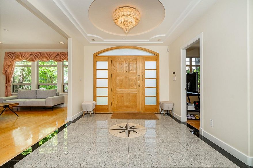 732 W 26th Avenue