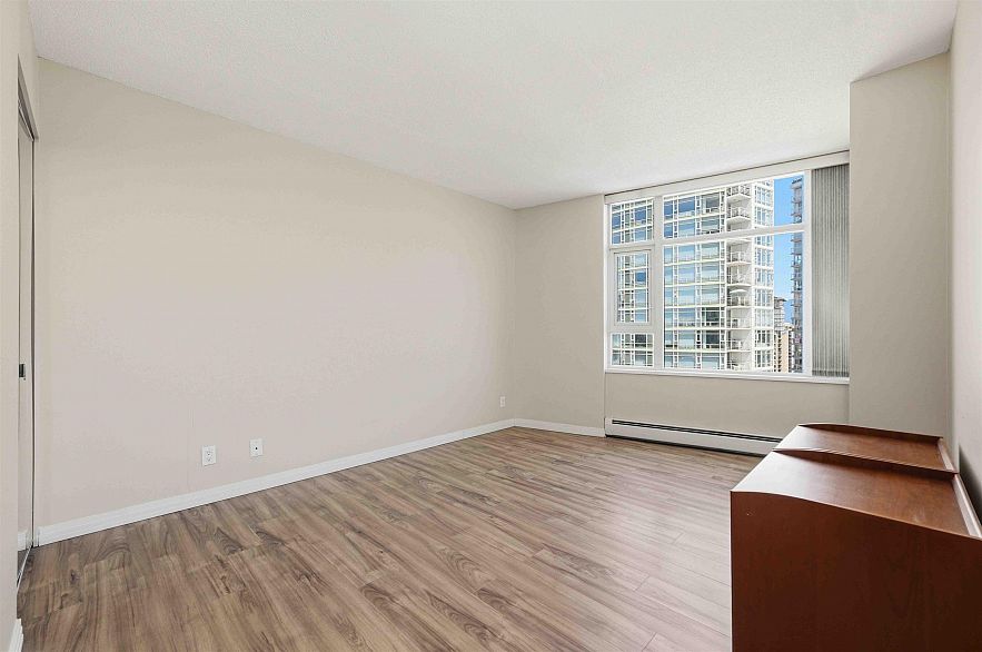 2303 1199 Marinaside Crescent