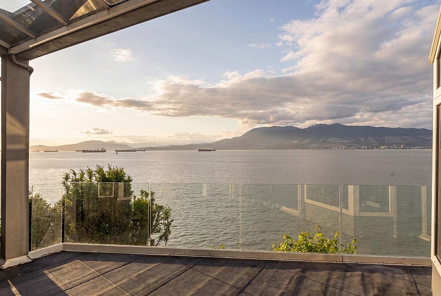 2711 Point Grey Road
