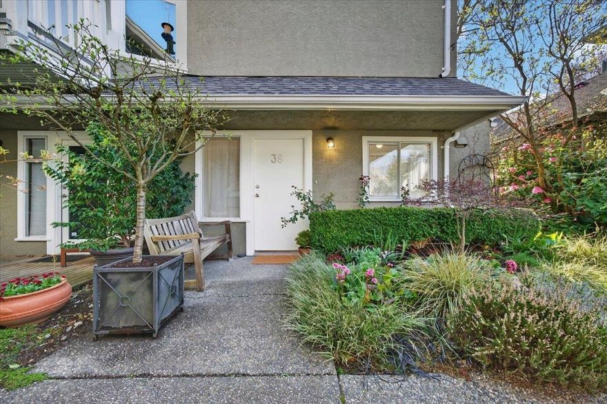 38 W 14th Avenue