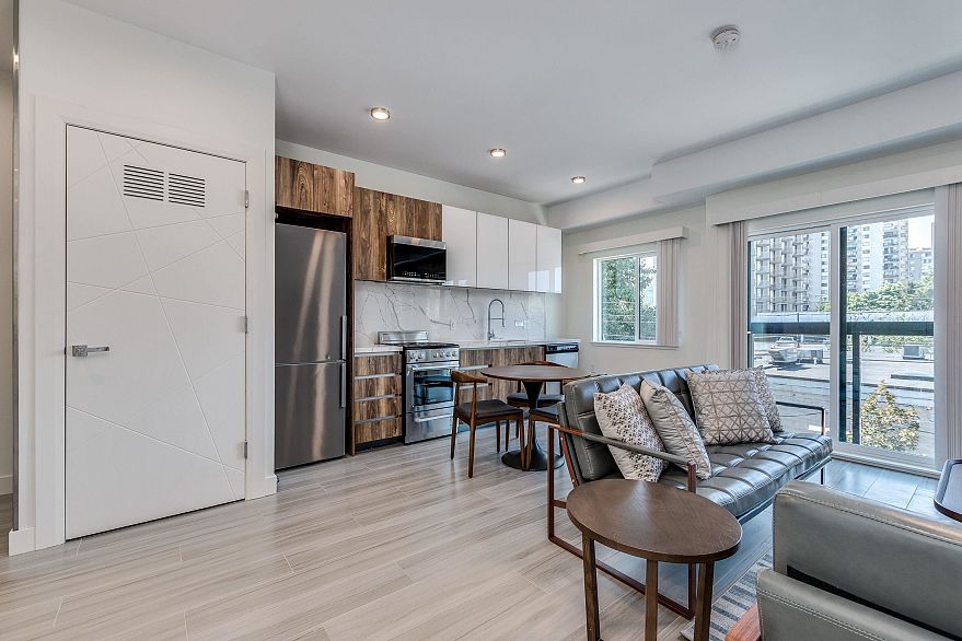 306 1168 PENDRELL, Vancouver BC V6E 1L4