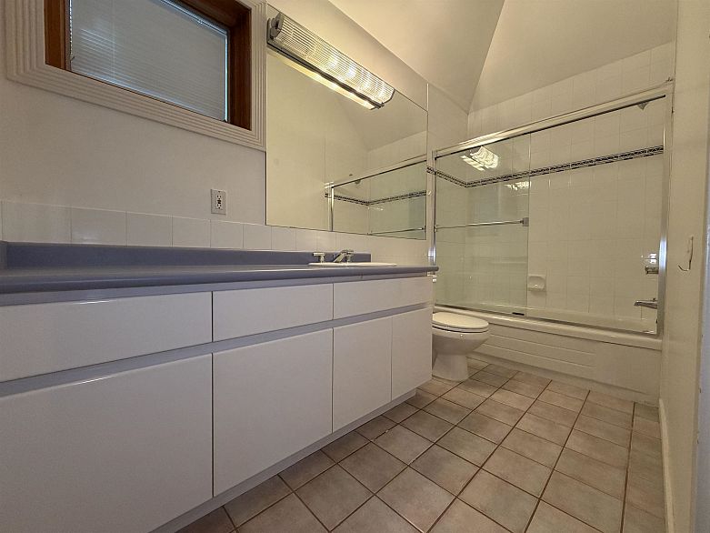 8575 CAPTAINS COVE, Vancouver BC V6P 6S1