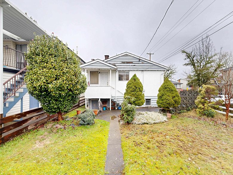 1415 Kaslo Street