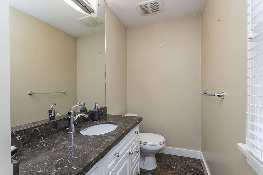 3877 W Broadway