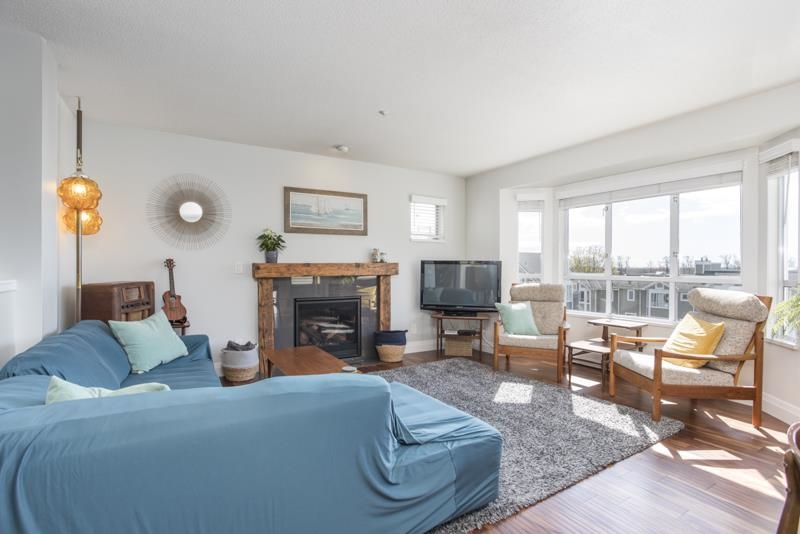 22 2656 Morningstar Crescent