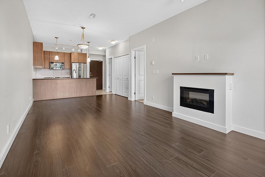 213 250 FRANCIS WAY, New Westminster BC V3L 0E6