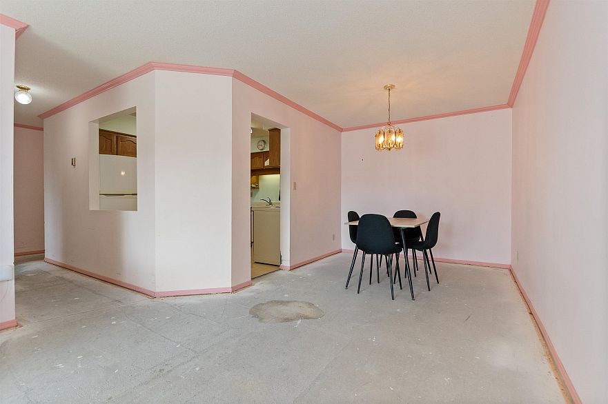 202 8725 Elm Drive