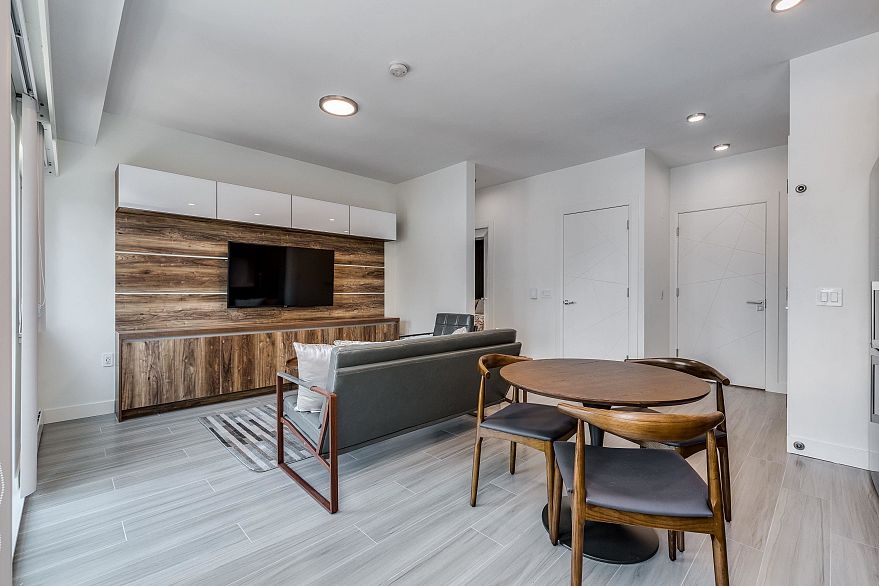 306 1168 PENDRELL, Vancouver BC V6E 1L4