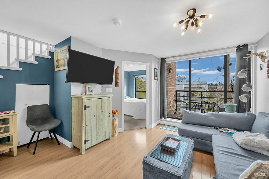 PH20 2150 E Hastings Street