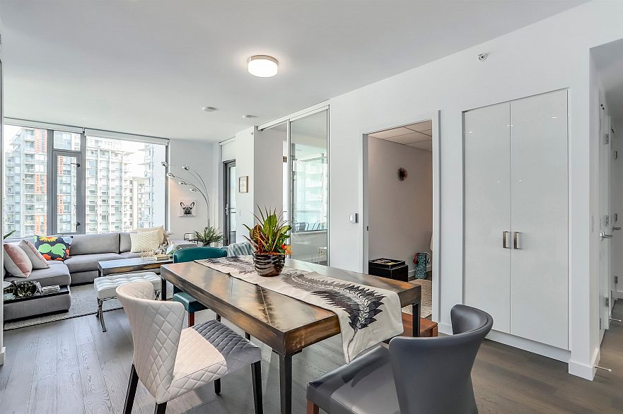 808 1688 Pullman Porter Street