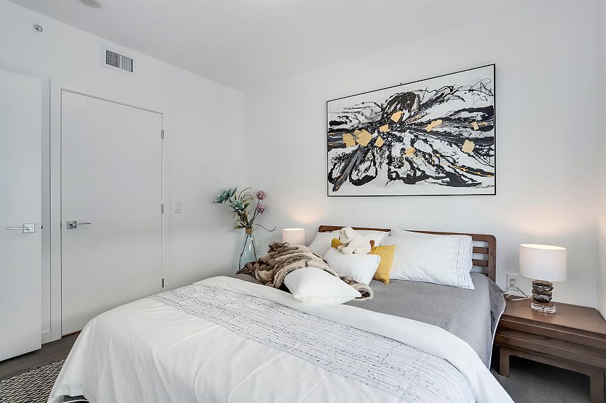 808 1688 Pullman Porter Street