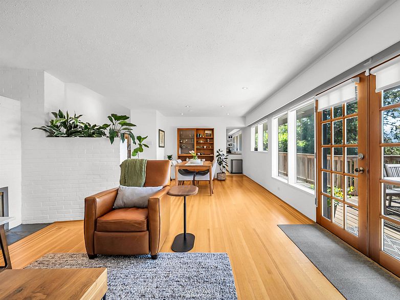 947 Evergreen Place