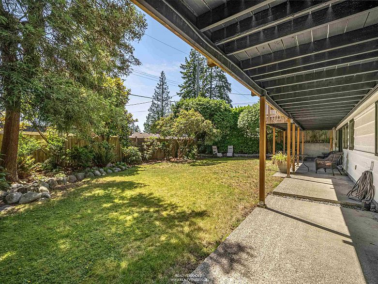 947 Evergreen Place