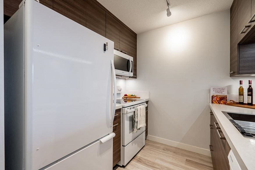 1710 5288 Melbourne Street