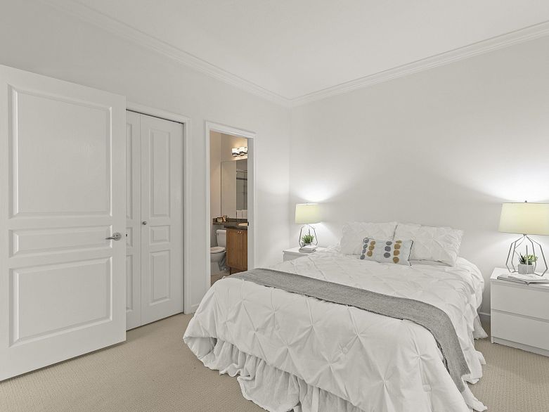 412 5605 Hampton Place