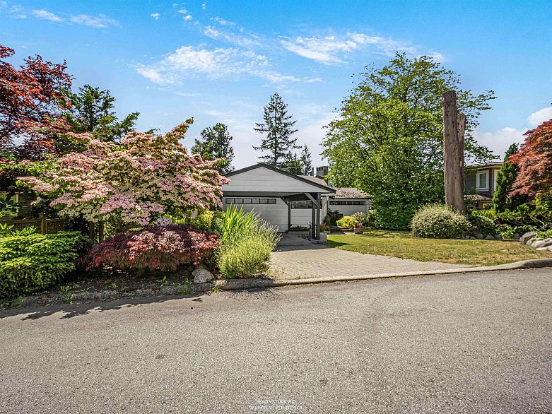 947 Evergreen Place