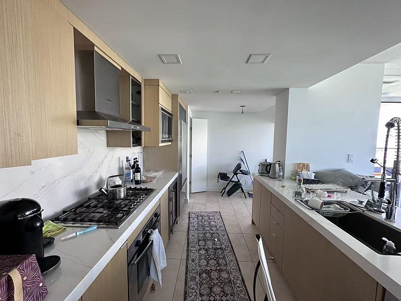 1904 1616 Bayshore Drive