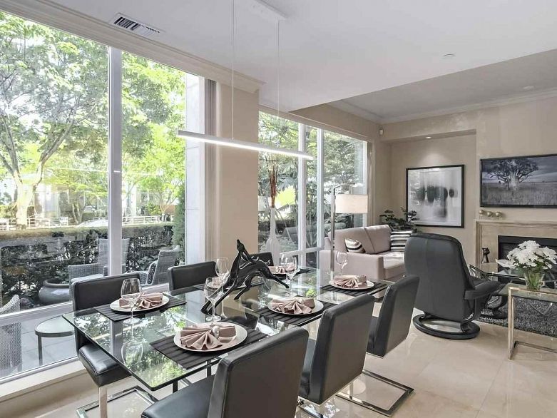 410 Beach Crescent