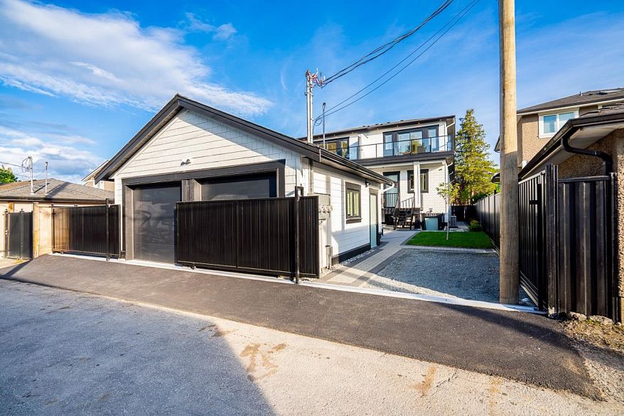 2623 Mcbain Avenue