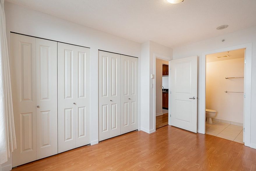 2409 3663 Crowley Drive