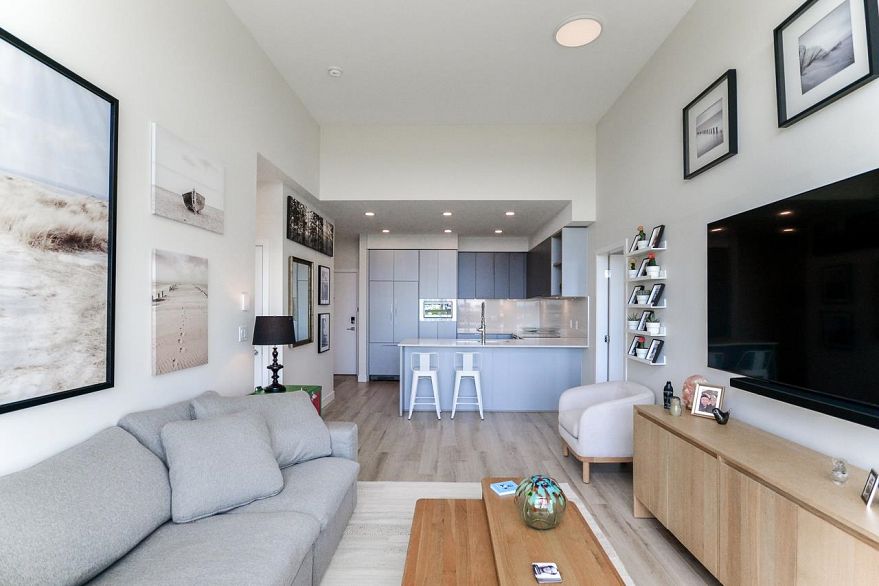 405 1892 Starling Drive
