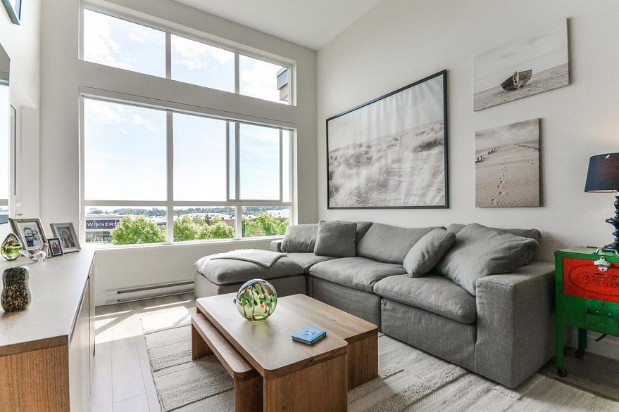 405 1892 Starling Drive