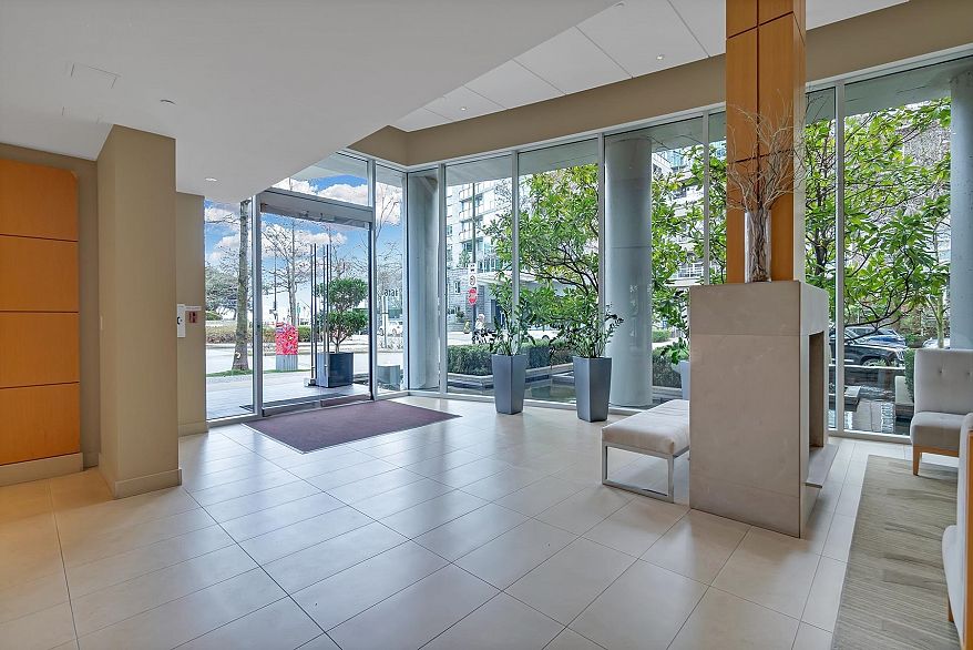 1904 1616 Bayshore Drive