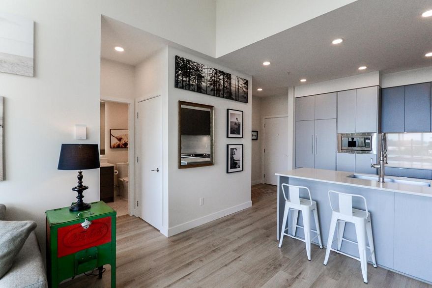 405 1892 Starling Drive