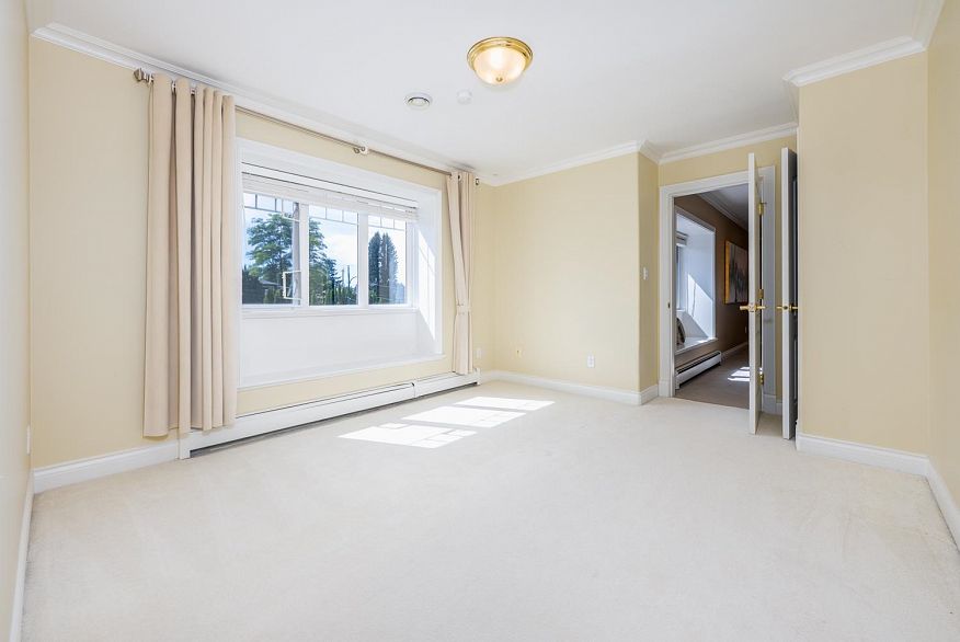5088 Granville Street