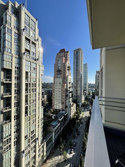 1905 1225 RICHARDS STREET, Vancouver BC V6B 1E6