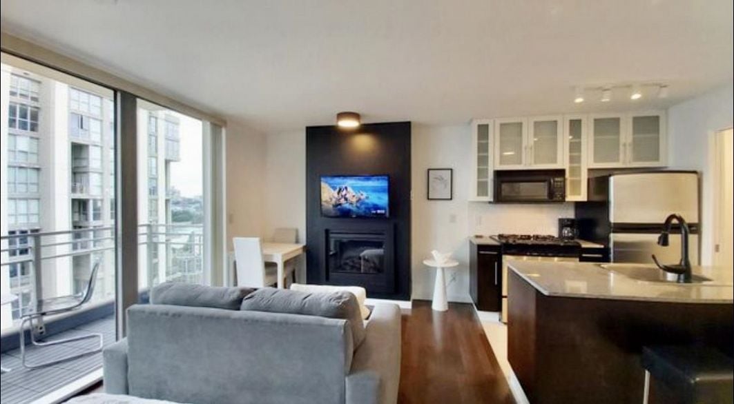 1905 1225 RICHARDS STREET, Vancouver BC V6B 1E6