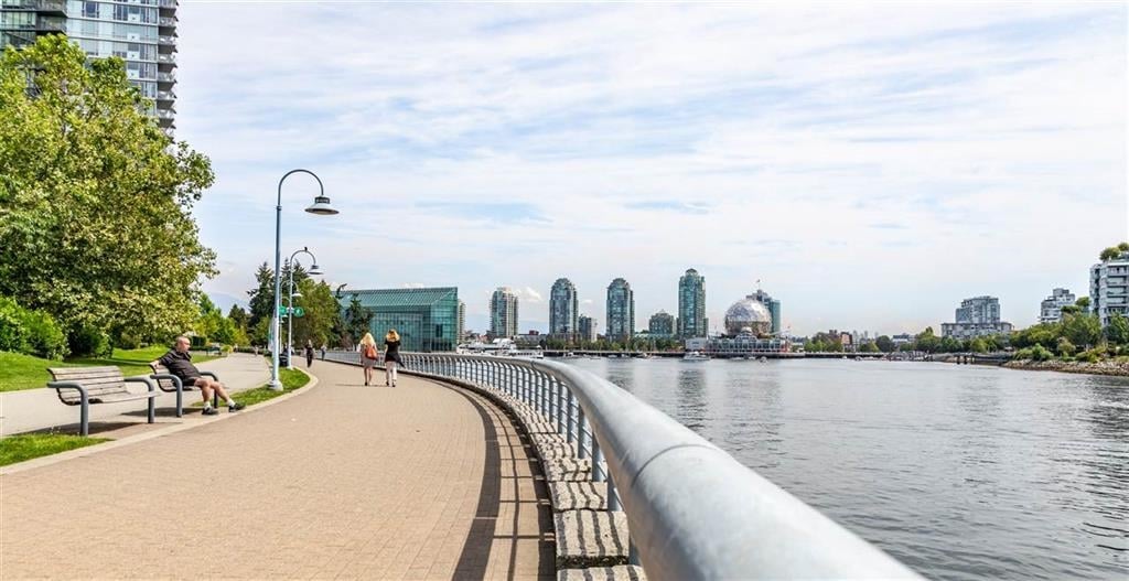 1905 1225 RICHARDS STREET, Vancouver BC V6B 1E6