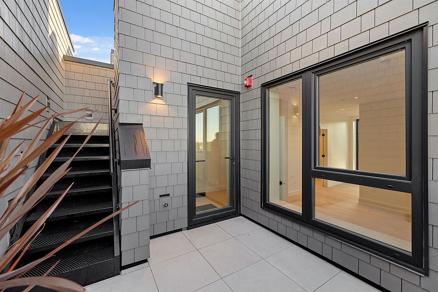 595 W 29th Avenue