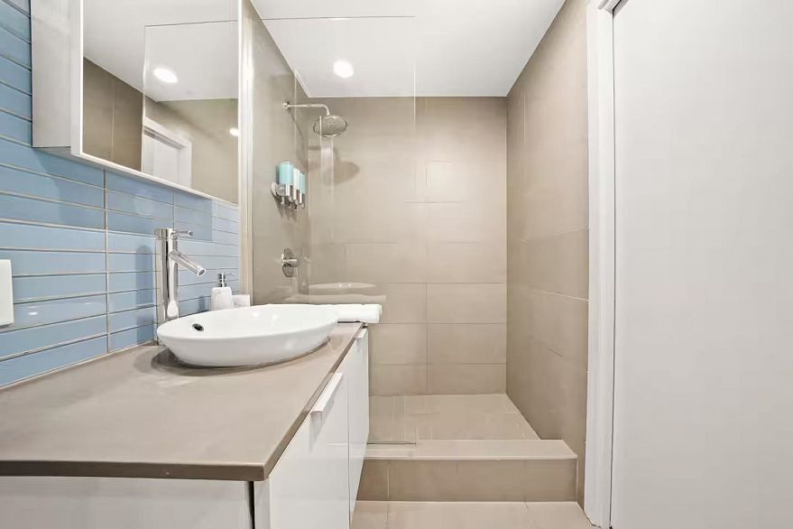 1904 128 W Cordova Street