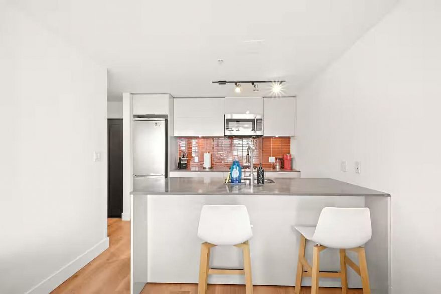 1904 128 W Cordova Street