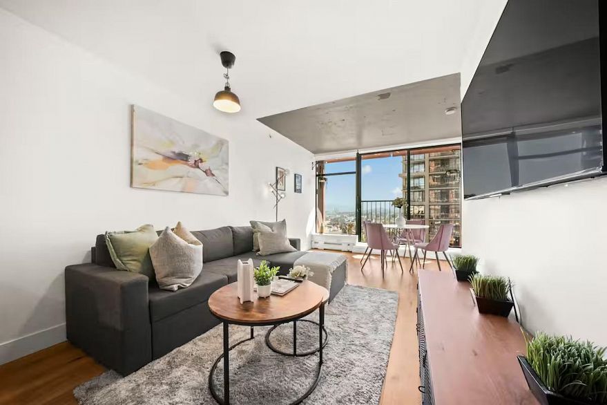 1904 128 W Cordova Street