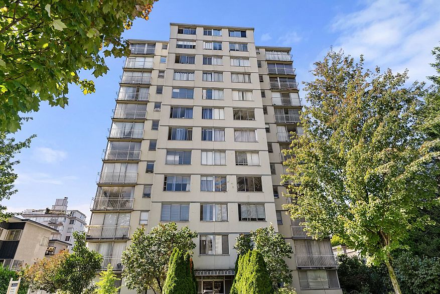 806 1250 Burnaby Street
