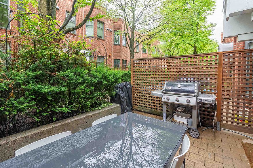 822 W 6th Avenue