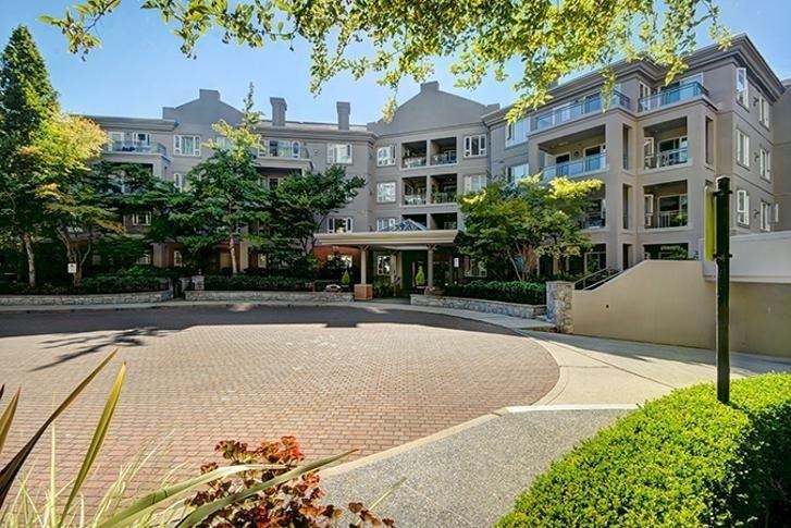 204 5683 Hampton Place