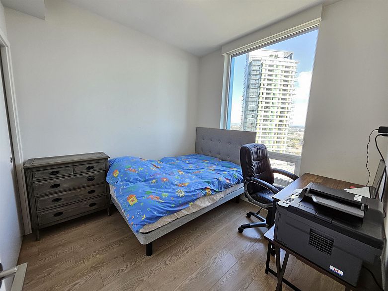 1308 8238 Lord Street