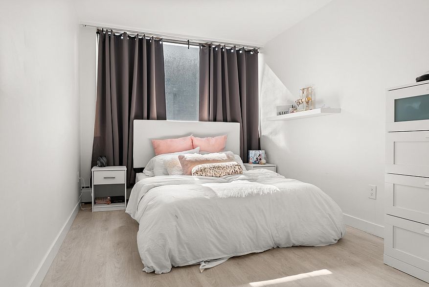 806 1250 Burnaby Street