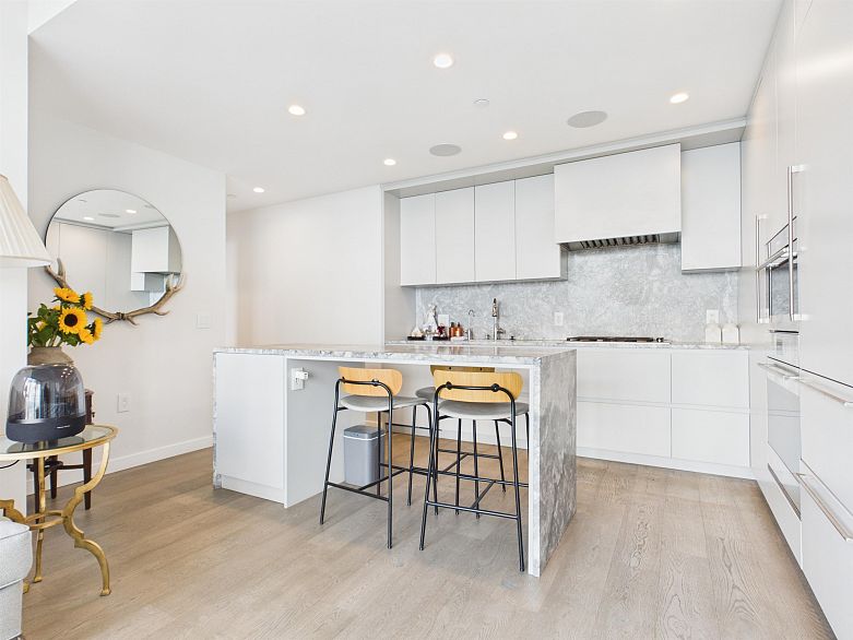 1803 7418 Paulson Street