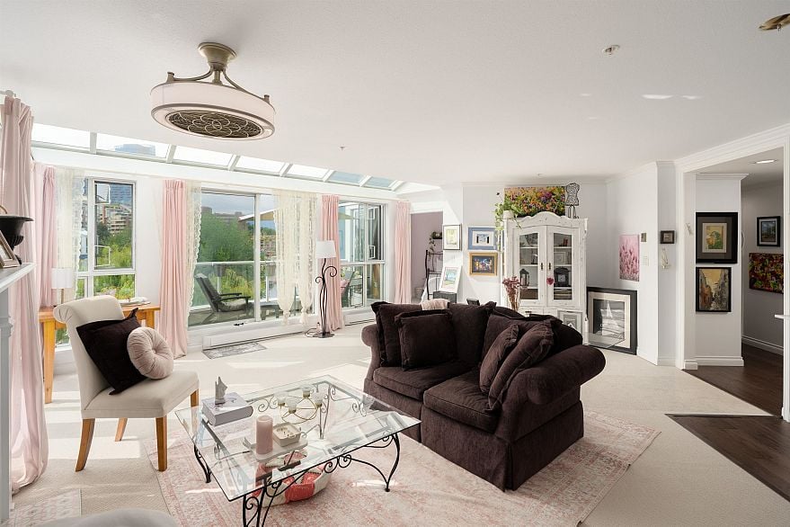 405 1502 Island Park Walk