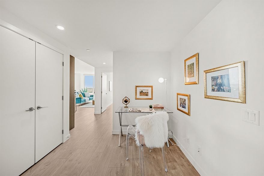 1904 6463 Silver Avenue